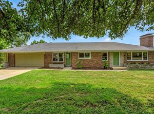 5410 Kerth Rd, Saint Louis, MO 63128