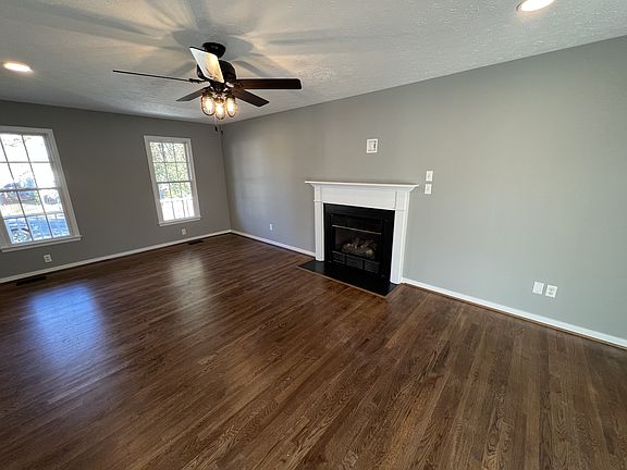 2nd image of 618 McCauliff Dr