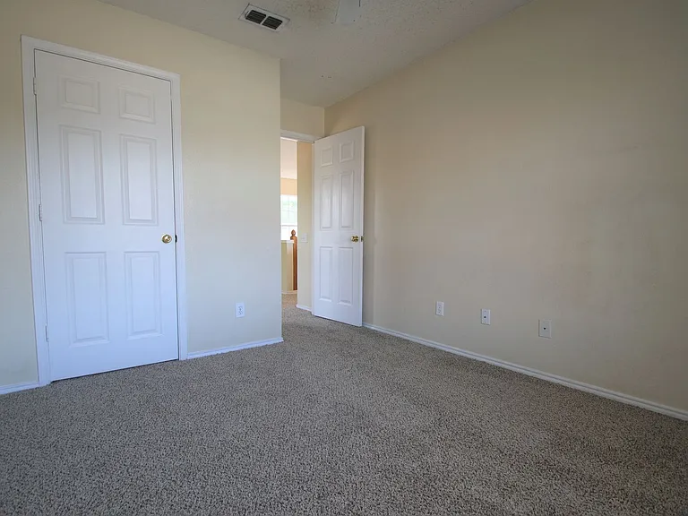 3412 Derby Ct — Photo 18