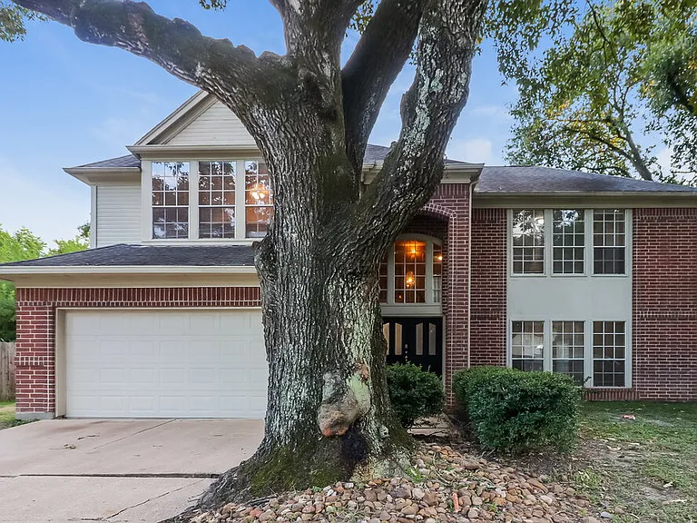 11423 Willow Field Dr — Photo 1