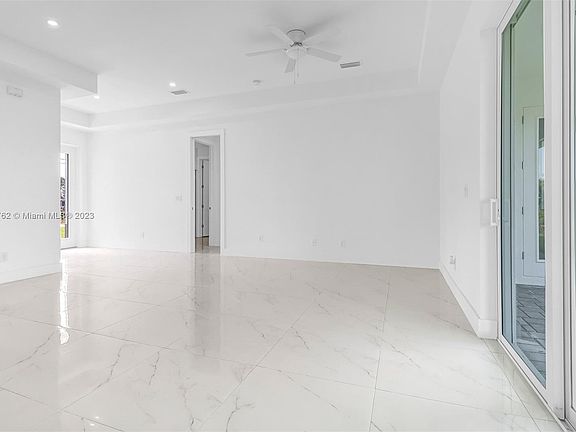 5th image of 601 NE 23rd Ter