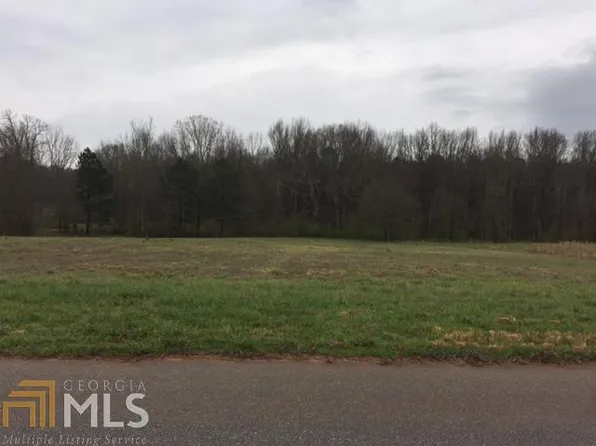 125 River Meadow Ln, Social Circle, GA 30025