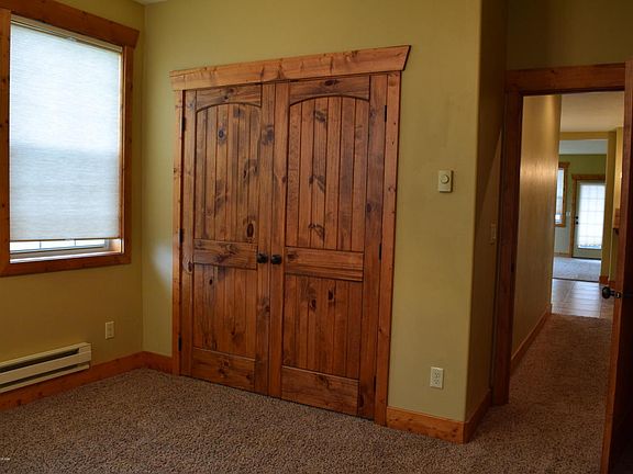 4th image of 629 Valley Centre Dr Unit 1