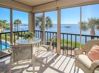 4680 NE Sandpebble Trce APT 301, Stuart, FL 34996