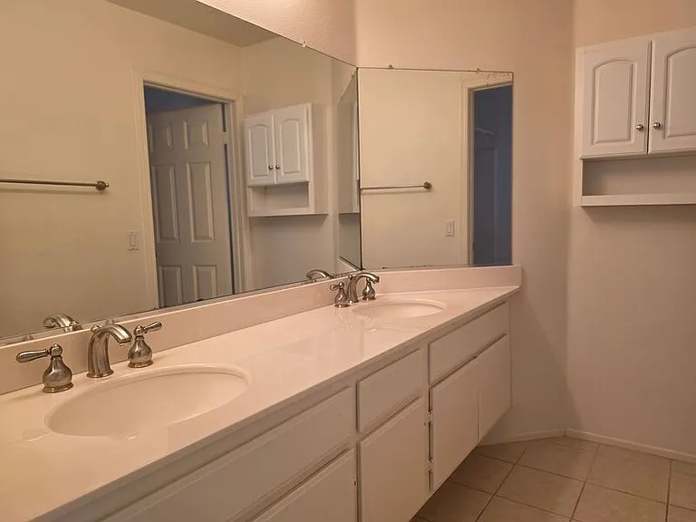 24581 Rue De Gauguin — Photo 46