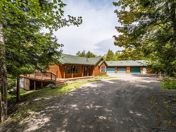 2nd image of 524 Summit Ridge Rd