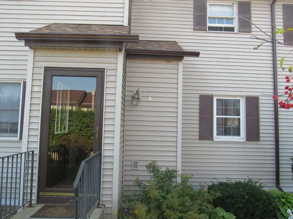 8 Set Poin, Plattsburgh, NY 12901