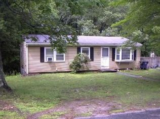 10 Glenview Ave, Southbridge, MA 01550