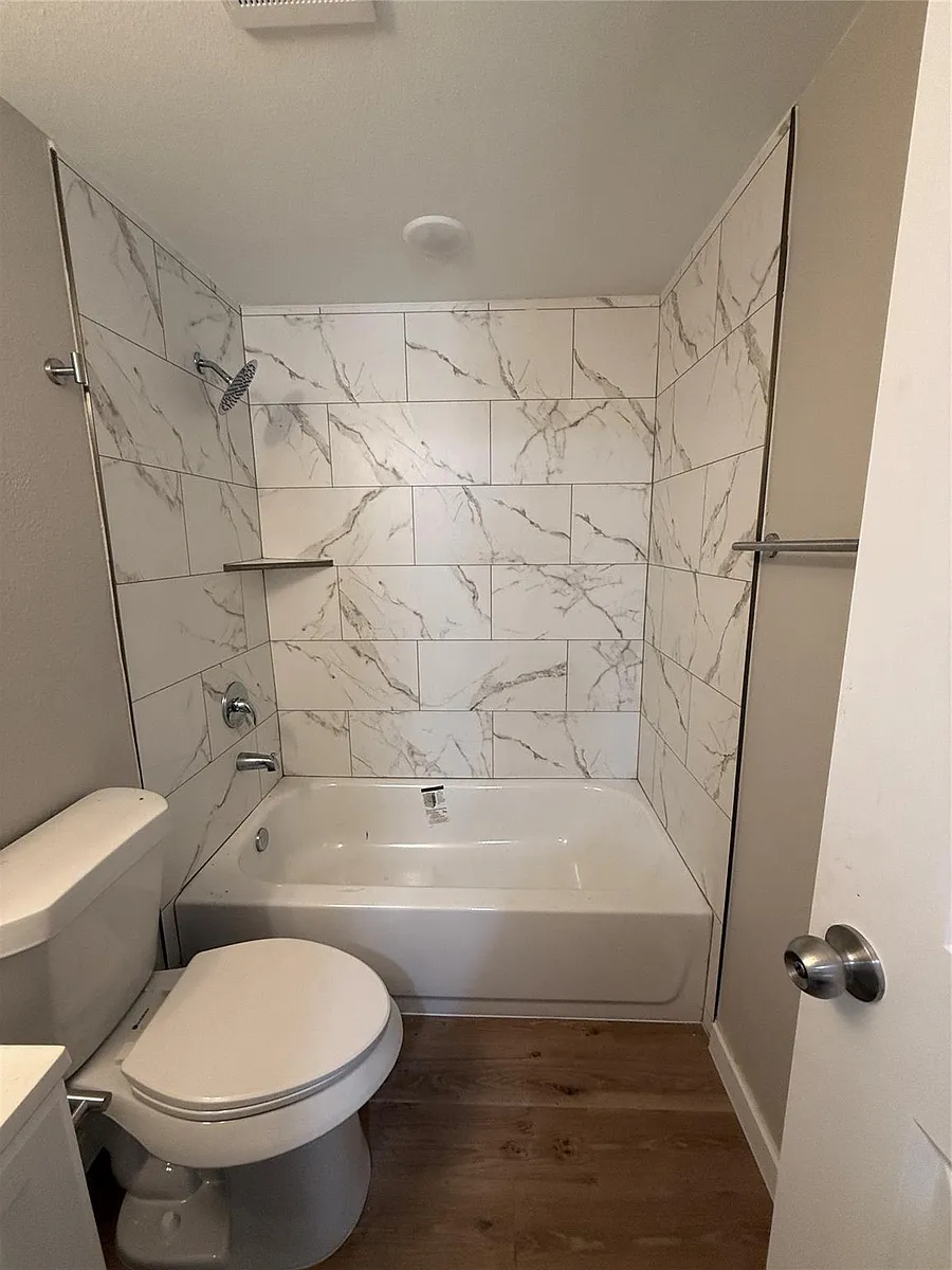 Building Photo - 6708 Avenue I #3