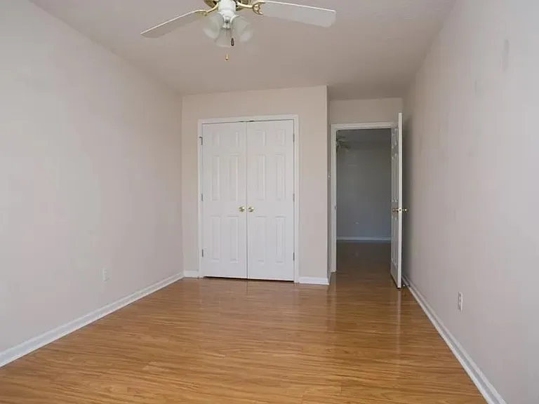 13011 Misty Glen Dr — Photo 24