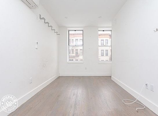 1st image of 824 Saint Johns Pl #S4