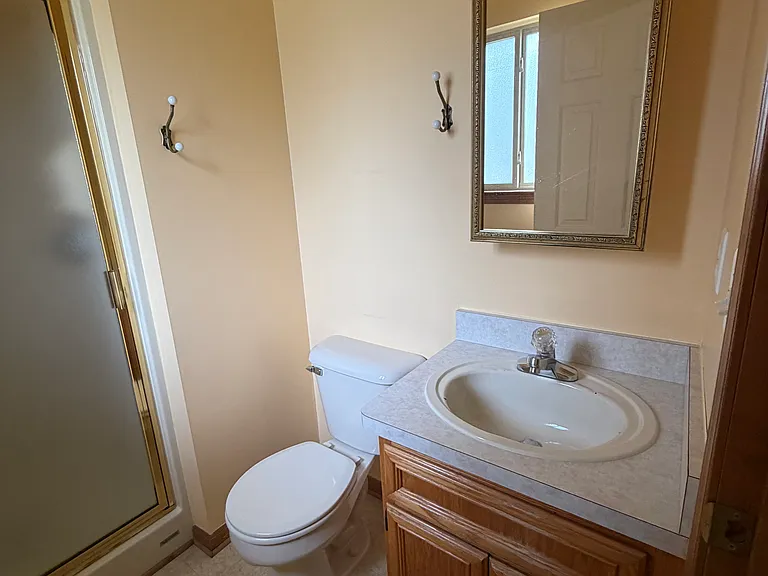 30300 Madison Ave — Photo 17
