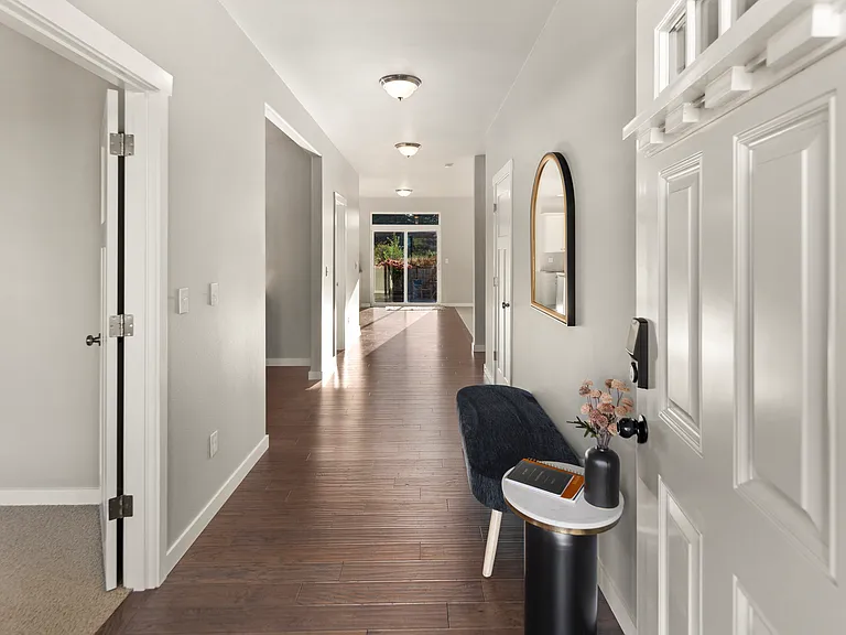 10701 Palisades St SE — Photo 2