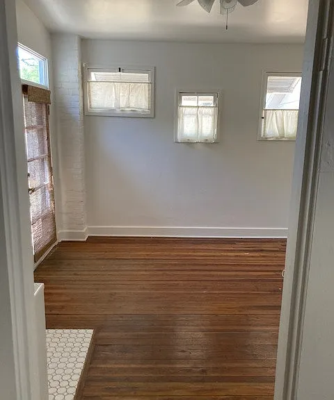 917 N Hoff Ave — Photo 14
