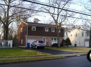 16 Gem Ave, Toms River, NJ