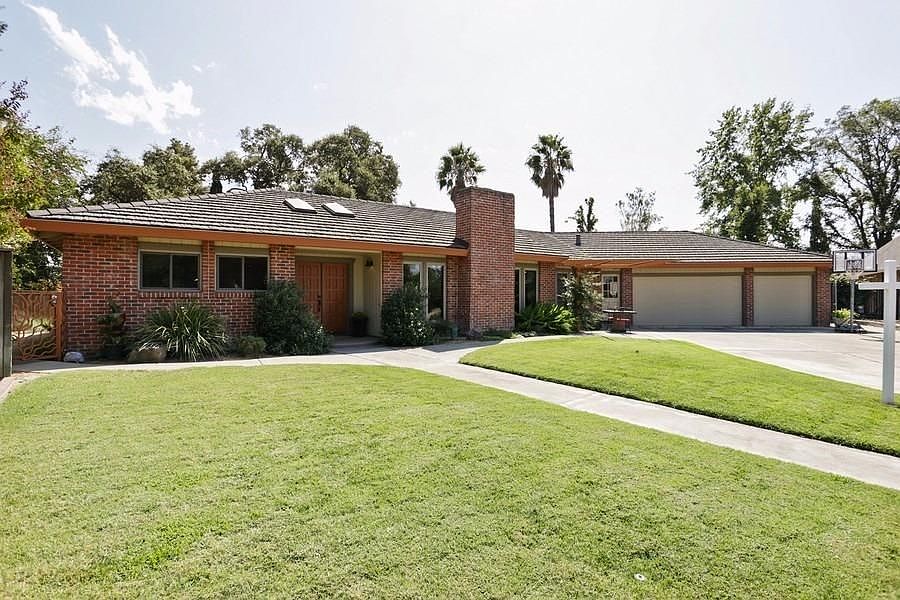 1st image of 3000 Clairidge Oak Ct