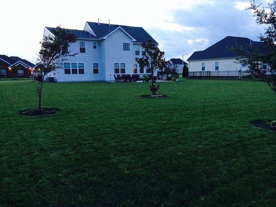 1st image of 1852 Chelsea Green Dr