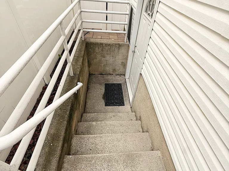 15 Orchard Ave #2 — Photo 6