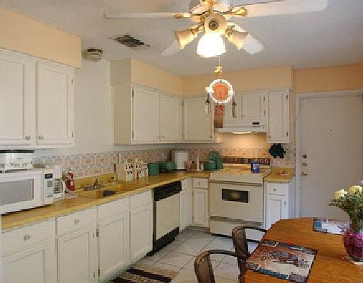 4th image of 13430 WAKEWOOD DR