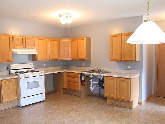 Handicap accessible kitchen