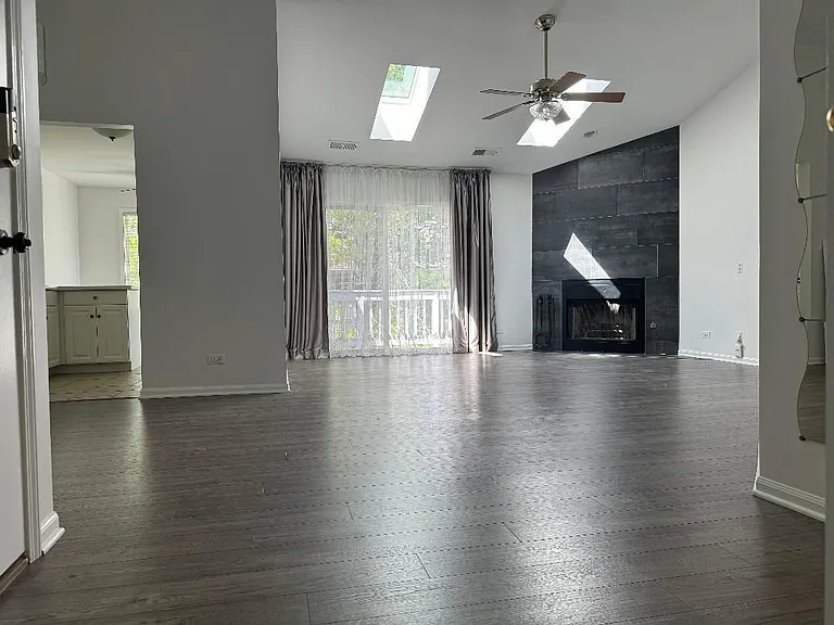 200 Norfolk Ct #8 — Photo 2