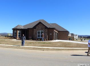 4401 Lake Willow Blvd, Owens Cross Roads, AL 35763
