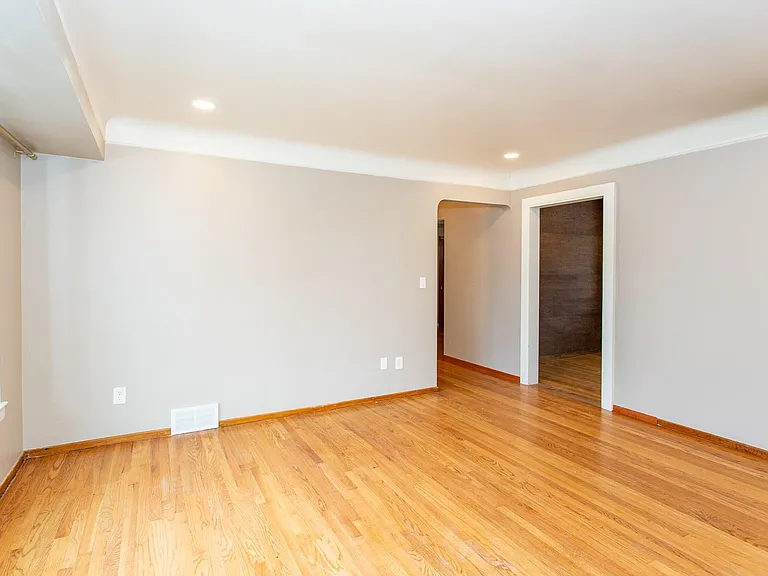 8501 Northfield Blvd — Photo 5