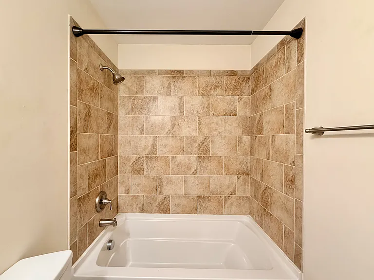 488 Cronin Rd — Photo 35