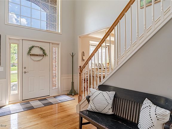3rd image of 35150 Emory Dr