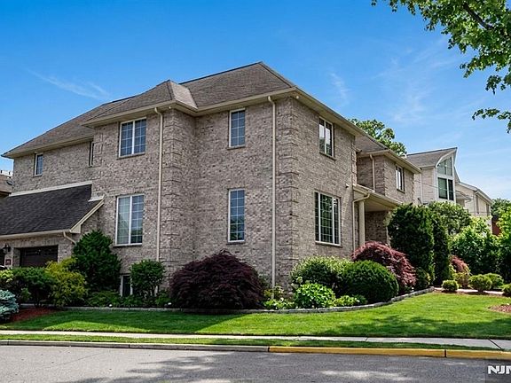 2nd image of 1206 Briar Way