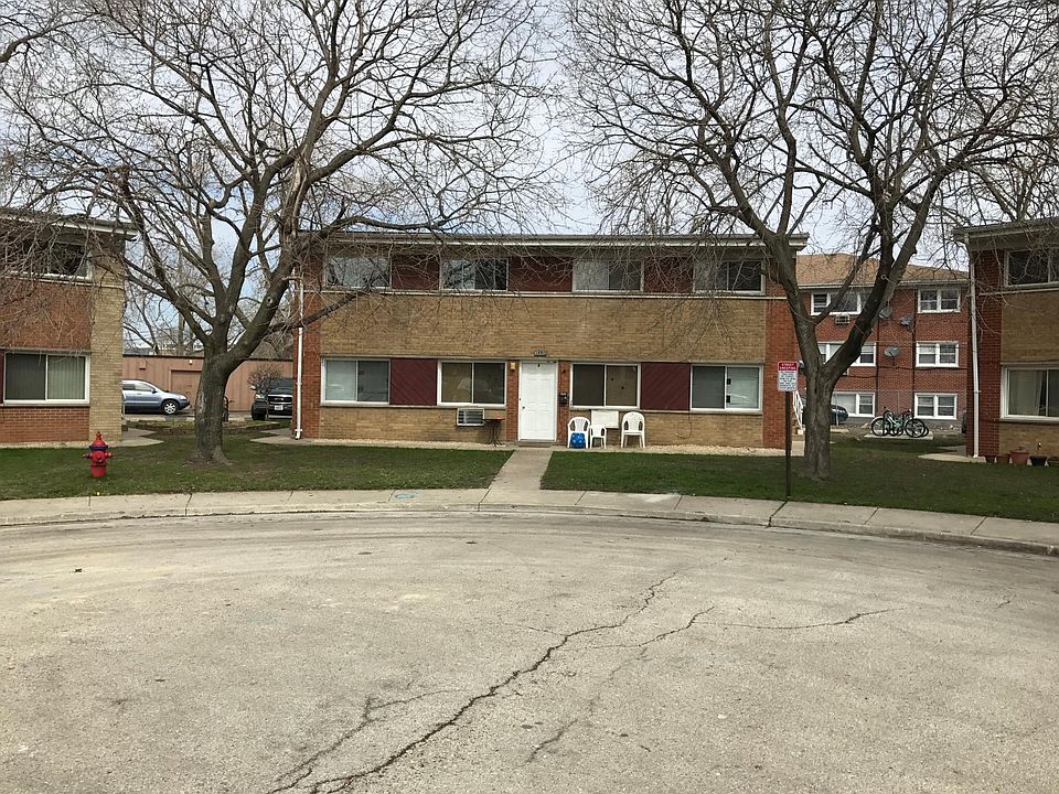 1st image of 3880 Ivanhoe Ct APT D