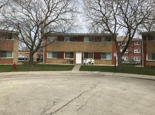 3880 Ivanhoe Ct APT D, Schiller Park, IL 60176