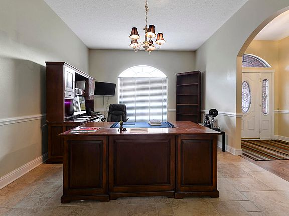 5th image of 3500 Farrington Ct