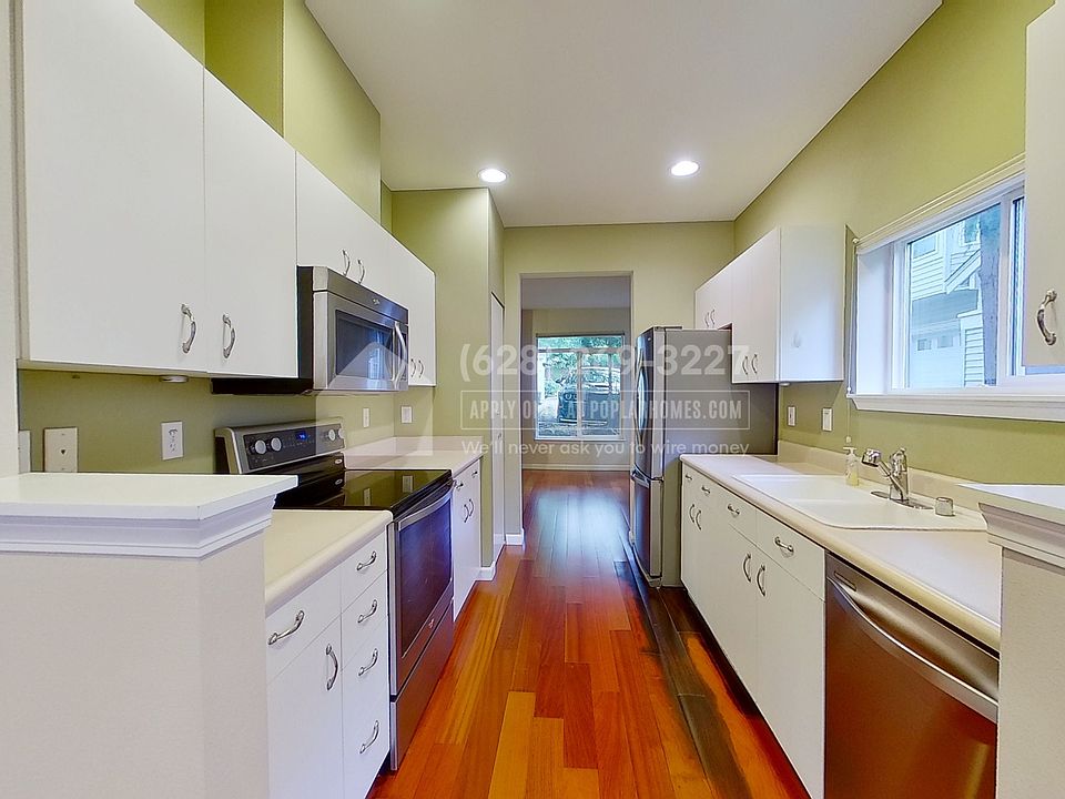 1st image of 18004 NE 93rd Ct #2