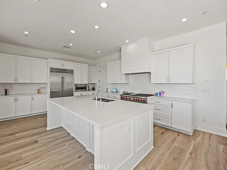 135 Oakstone — Photo 13