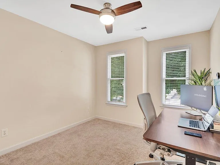 3rd bedroom (large enough to be used as a bedroom as well)