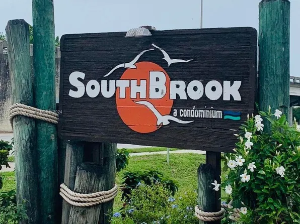 1748 El Camino Rd APT 6, Jacksonville, FL 32216