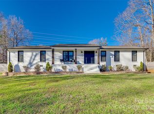 402 Lake Shore Dr, Fort Mill, SC 29715