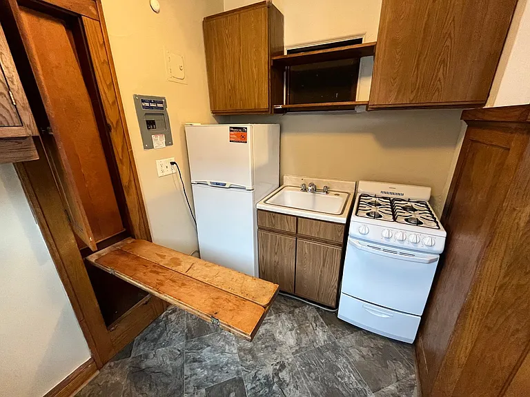 995 Grand Ave — Photo 24