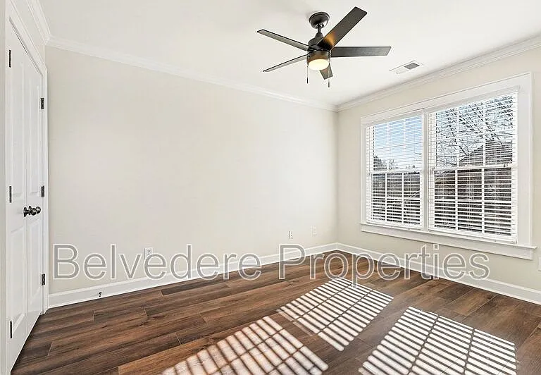 5409 Ridingate Ct — Photo 12