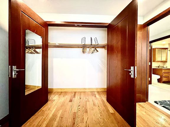3rd image of 84-01 37th Ave #300