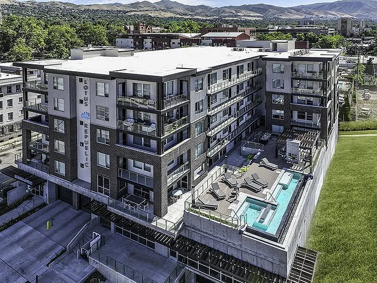 Lotus Republic Apartments — Photo 31