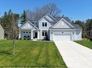 14591 Windway Dr, Grand Haven, MI 49417