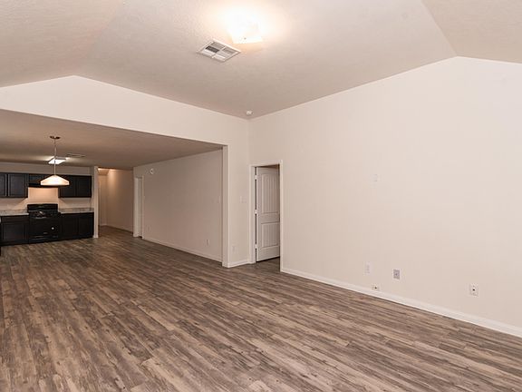 4th image of 1006 Sarena Ct