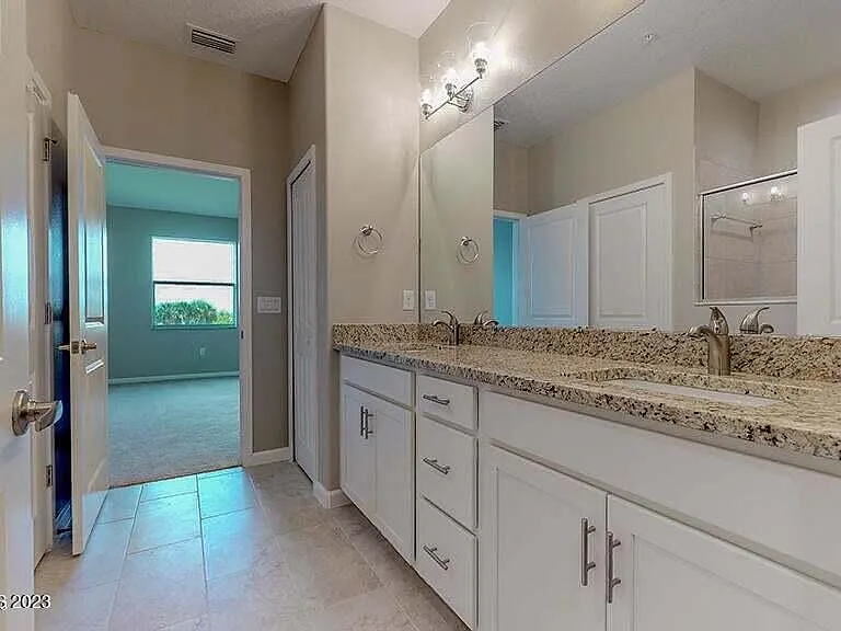 3930 Playa Del Sol Dr #1 — Photo 9