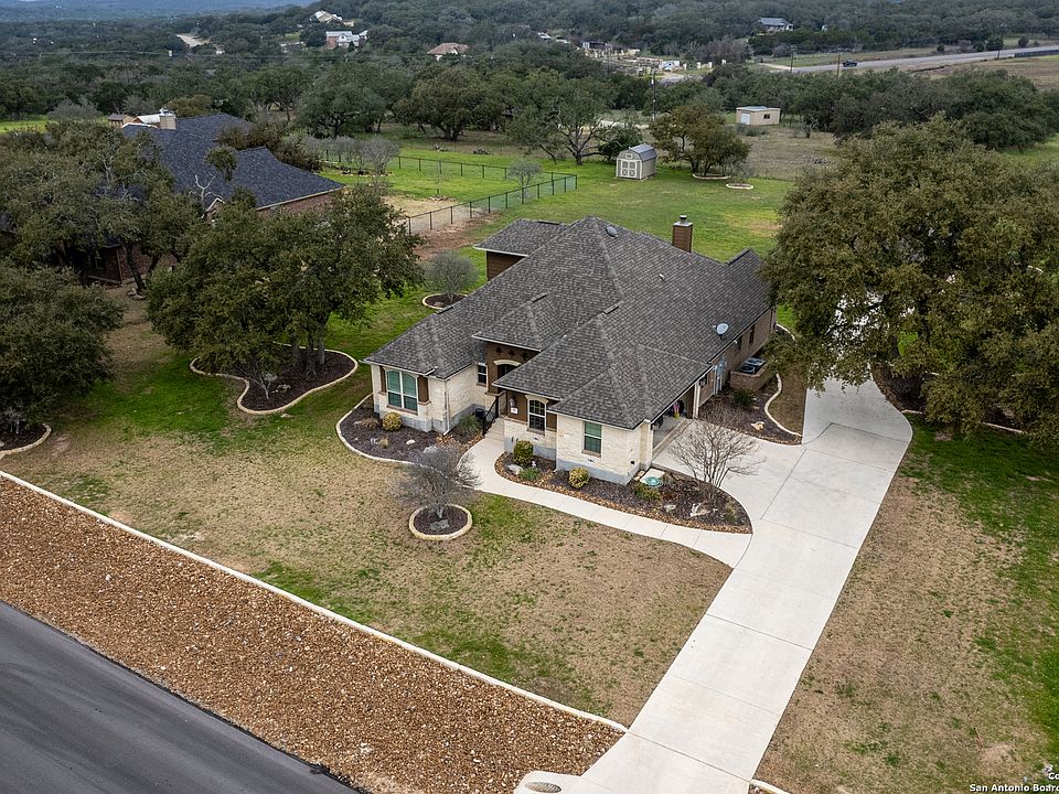 1st image of 127 Gruene Haven