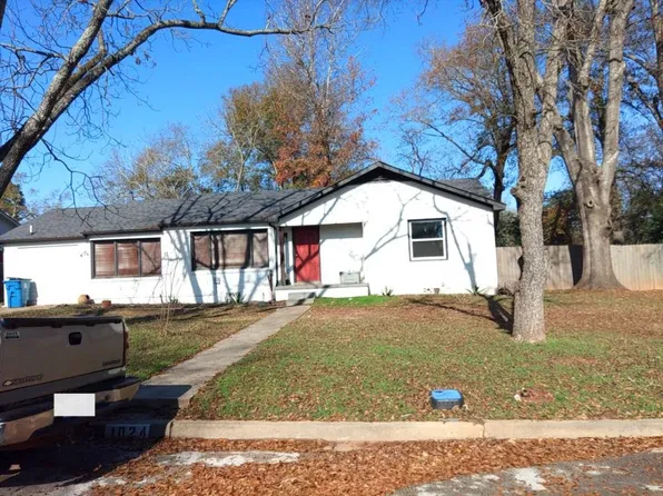 1024 Edgewood Dr, Jacksonville, TX 75766
