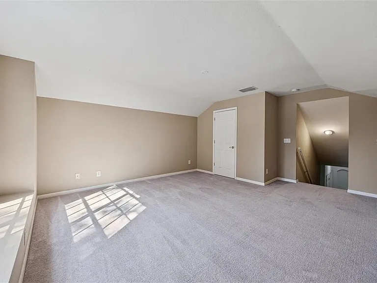 1452 Kensington Woods Dr — Photo 5
