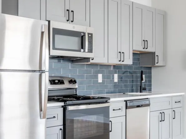 2914 W Oxford St, Philadelphia, PA 19121