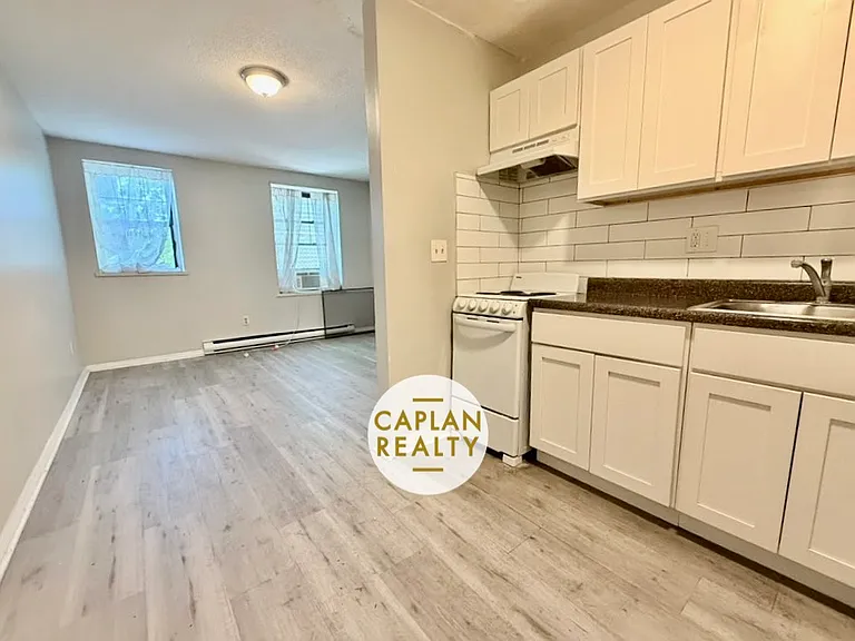1407 Chapel St #2 — Photo 2